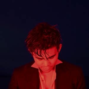 L’Étincelle d'Iñigo Pascual: Un Concert Electrique à Paris!